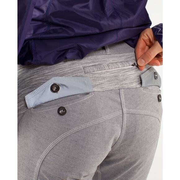 LULULEMON Pedal Power Pant Gray Cycling Relaxed Low Rise Pants Women Sz US 6 - Picture 11 of 14